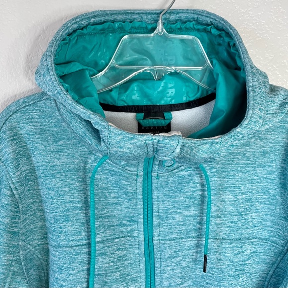 Oakley Wind and Water Resistant Hooded Jacket - Picture 2 of 15